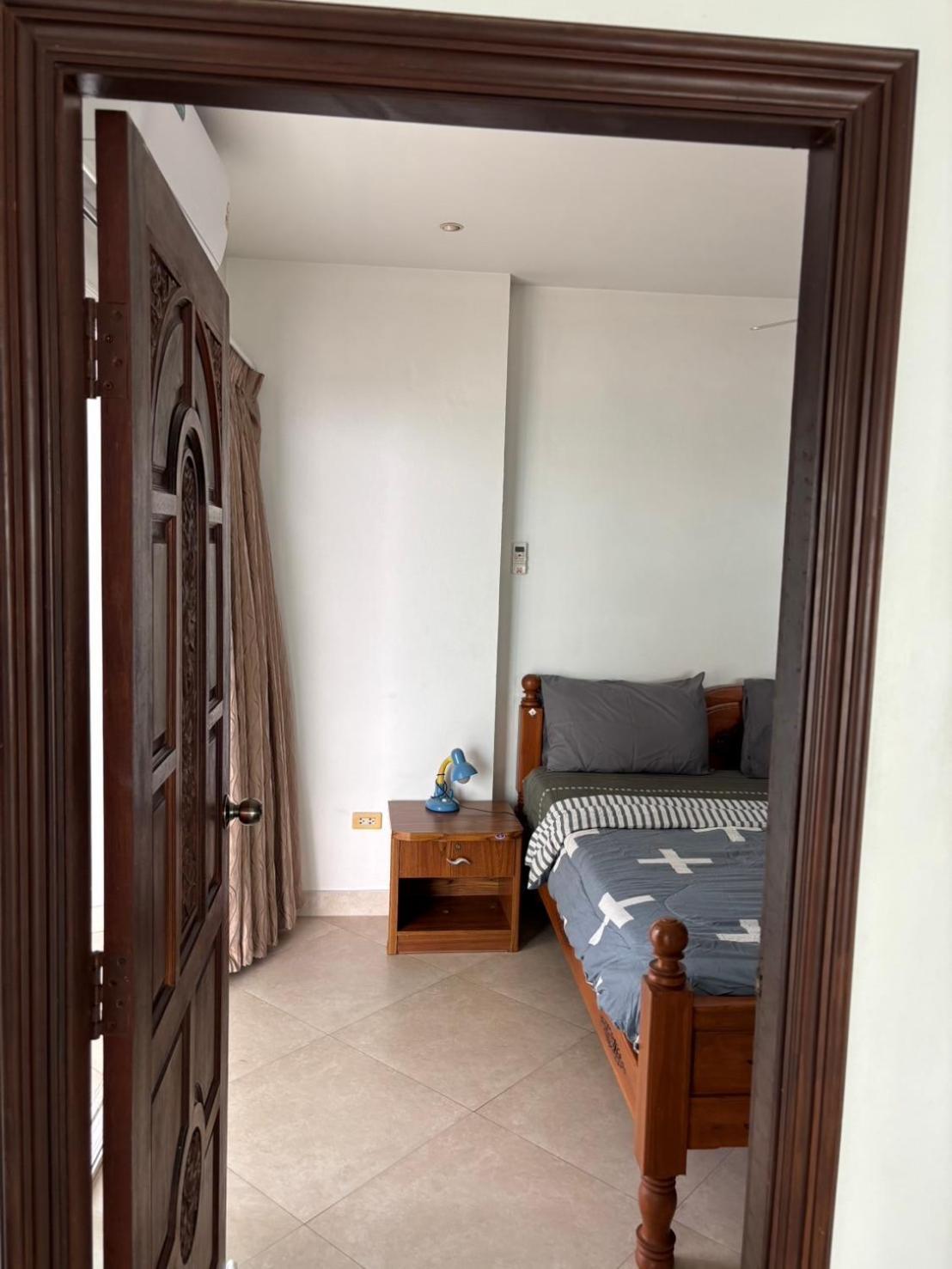 View Talay 6 Pattaya Beach By Anatolia Condo Suite Exterior foto
